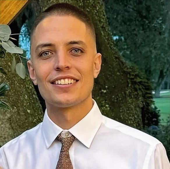 Trevor Gomez - Sales